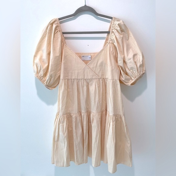 ASOS Smock Tiered Dress Puffer Sleeves Size 8 - Picture 2 of 3